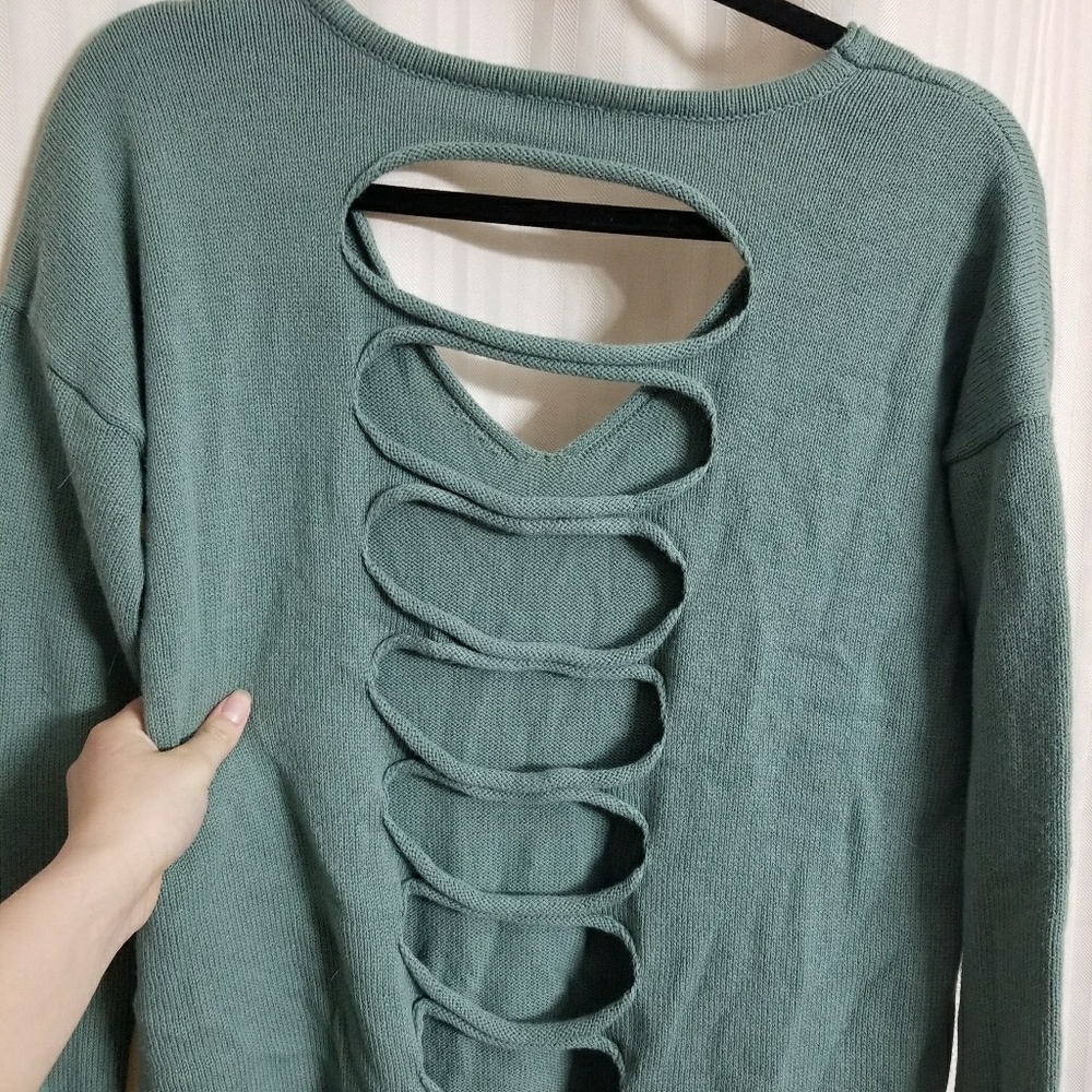 EXPRESS Jade Slash Back Pullover - Picture 5 of 7